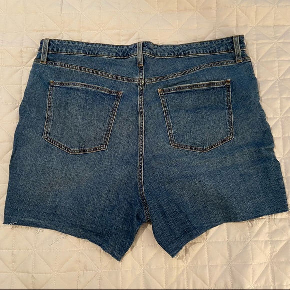 Universal Thread Plus Size Jean Shorts 20W - Picture 2 of 6
